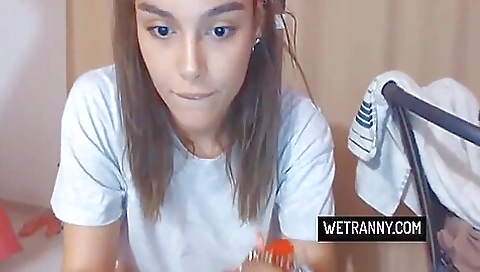 Big tits shemale shows off her body and gets a nice blowjob